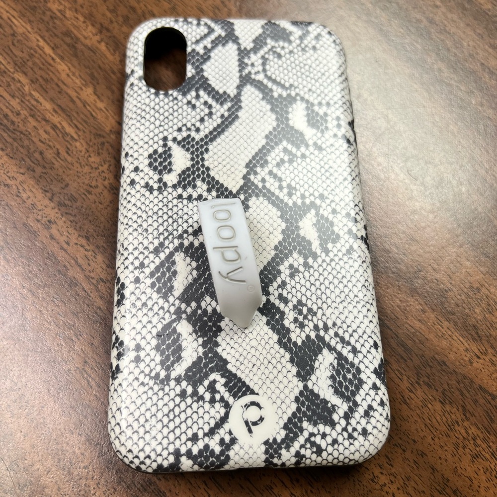 Loopy IPhone XR case